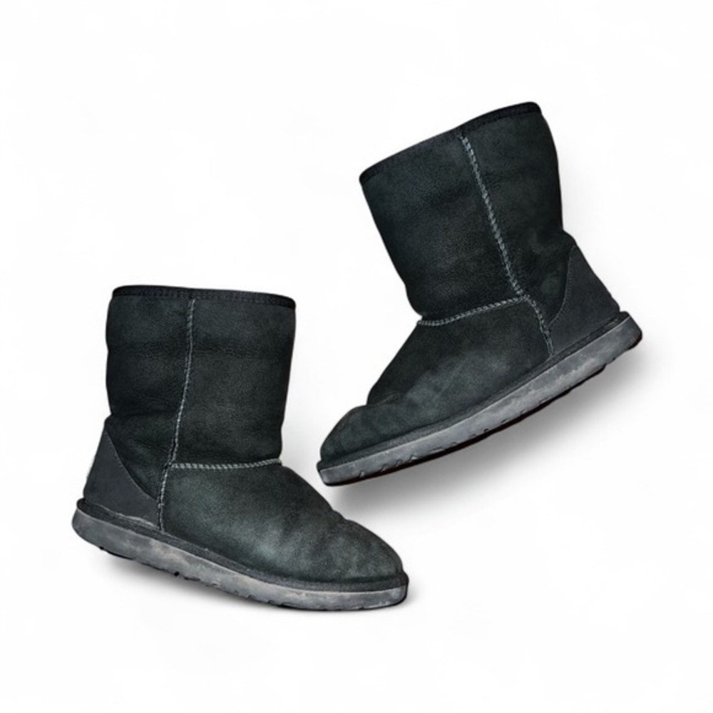 Ugg boots size 6